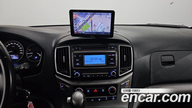 Hyundai Grand Starex Van 3-Seater Smart 2021 — фото 14