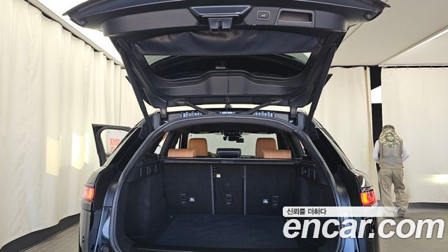 Land Rover Range Rover Velar 3.0 D300 R-Dynamic HSE 2019 — фото 24