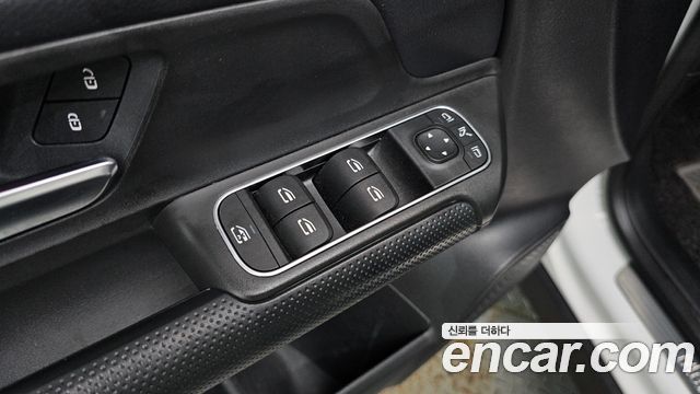 Mercedes-Benz GLB-Class (X247) GLB200 d 2021 — фото 17