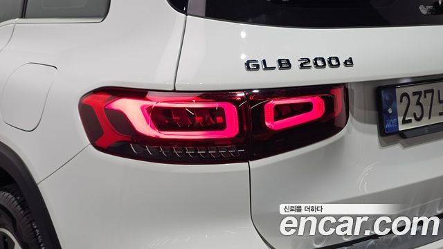 Mercedes-Benz GLB-Class (X247) GLB200 d 2021 — фото 23