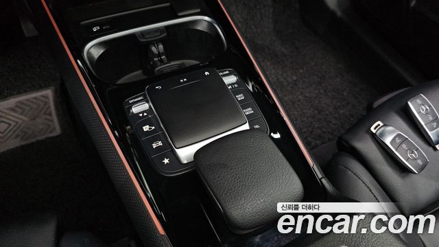 Mercedes-Benz GLB-Class (X247) GLB200 d 2021 — фото 27