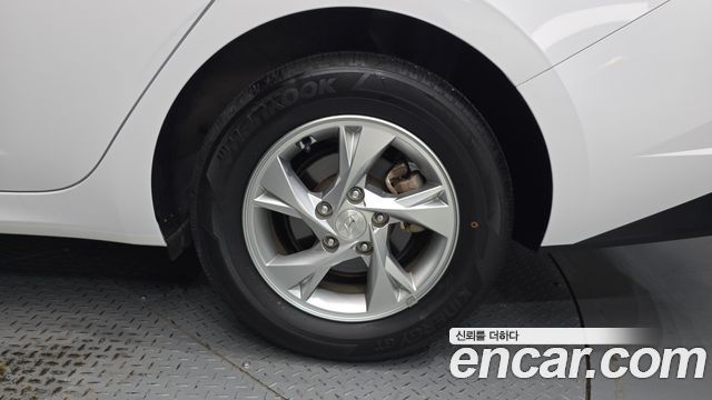 Hyundai Avante (CN7) 1.6 Smart 2023 — фото 21
