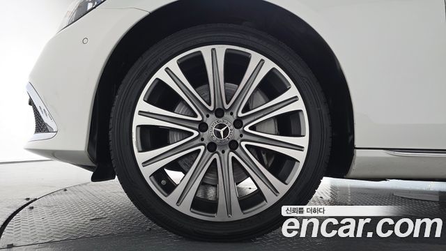 Mercedes-Benz E-Class (W213) E350 4MATIC Exclusive 2023 — фото 5