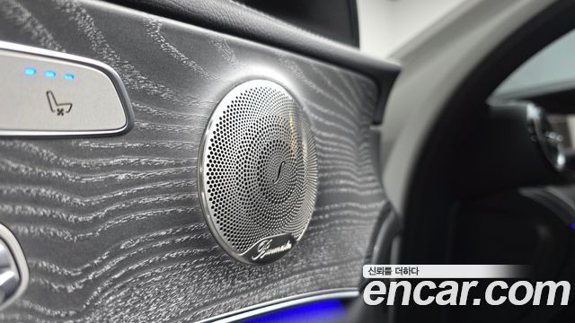 Mercedes-Benz E-Class (W213) E350 4MATIC Exclusive 2023 — фото 18