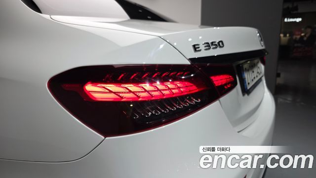 Mercedes-Benz E-Class (W213) E350 4MATIC Exclusive 2023 — фото 23