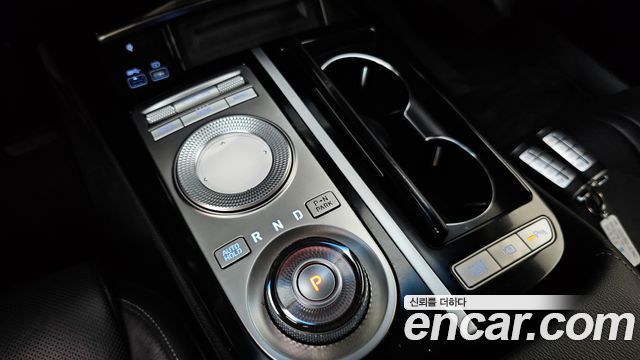 Genesis G80 (RG3) Gasoline 2.5 Turbo AWD 2022 — фото 9