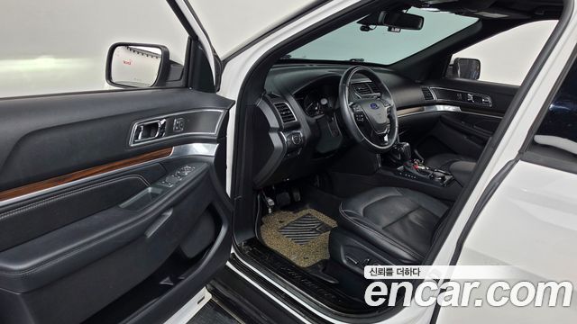 Ford Explorer 3.5 Limited 4WD 5th 2018 — фото 10