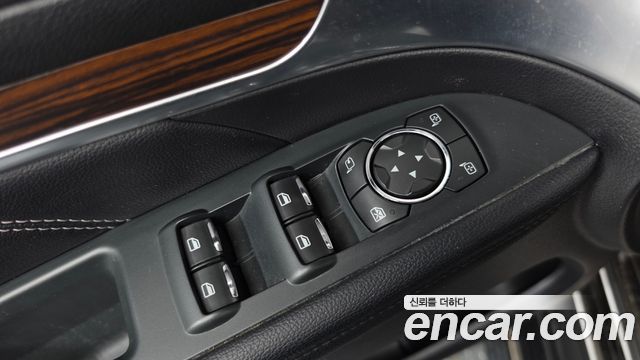 Ford Explorer 3.5 Limited 4WD 5th 2018 — фото 40