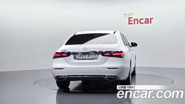 Mercedes-Benz E-Class (W213) E250 Exclusive 2021 — фото 4