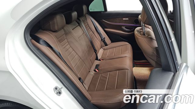Mercedes-Benz E-Class (W213) E250 Exclusive 2021 — фото 11