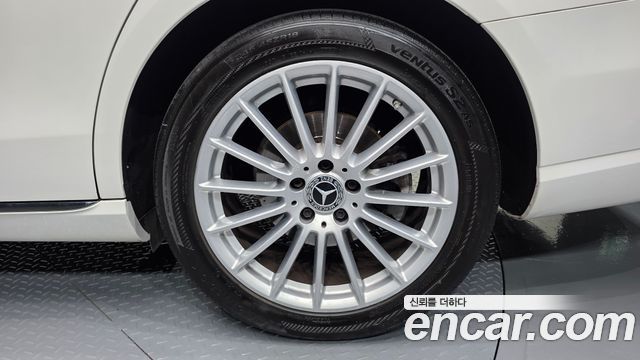 Mercedes-Benz E-Class (W213) E250 Exclusive 2021 — фото 21