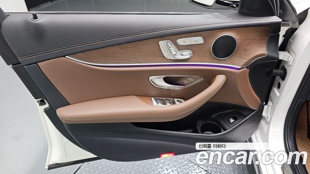 Mercedes-Benz E-Class (W213) E250 Exclusive 2021 — фото 24
