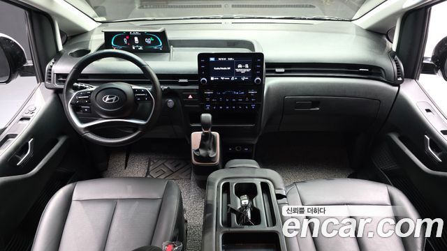 Hyundai Staria HEV 1.6 Tourer 11-Seater Modern 2025 — фото 7