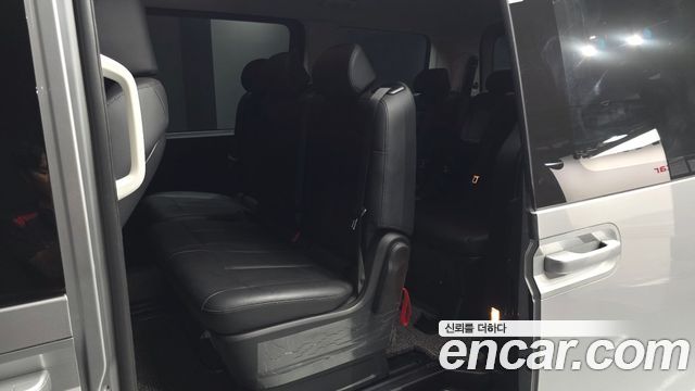 Hyundai Staria HEV 1.6 Tourer 11-Seater Modern 2025 — фото 12