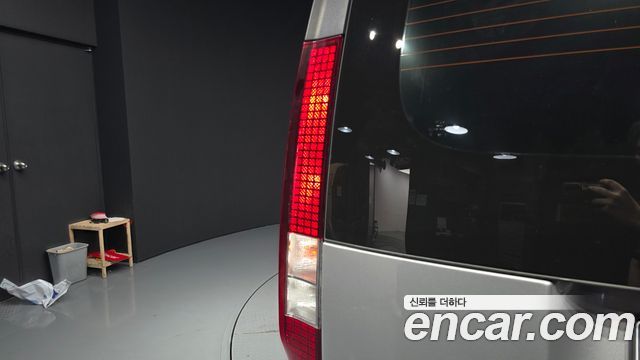 Hyundai Staria HEV 1.6 Tourer 11-Seater Modern 2025 — фото 23