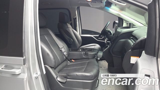 Hyundai Staria HEV 1.6 Tourer 11-Seater Modern 2025 — фото 26