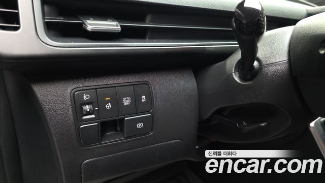 Hyundai Staria HEV 1.6 Tourer 11-Seater Modern 2025 — фото 28