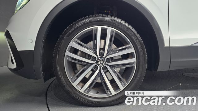 Volkswagen Tiguan Allspace 2.0 TSI Prestige 2023 — фото 5