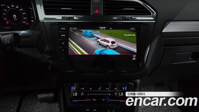 Volkswagen Tiguan Allspace 2.0 TSI Prestige 2023 — фото 15