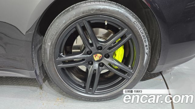 Porsche Panamera (971) 2.9 AWD E-Hybrid 2019 — фото 21