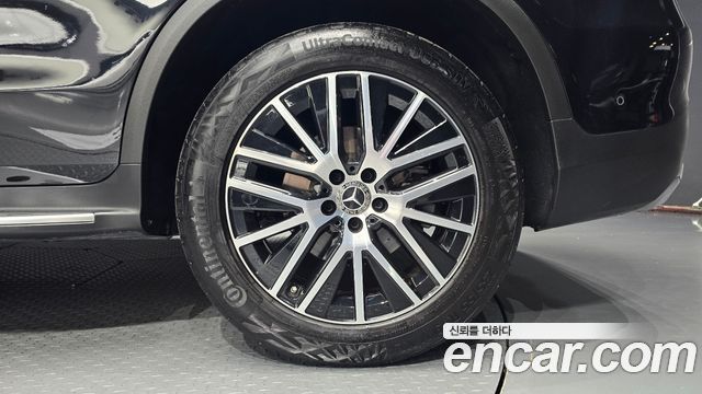 Mercedes-Benz GLC-Class (X253) GLC300 4MATIC 2020 — фото 21