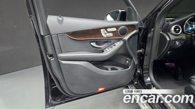 Mercedes-Benz GLC-Class (X253) GLC300 4MATIC 2020 — фото 24