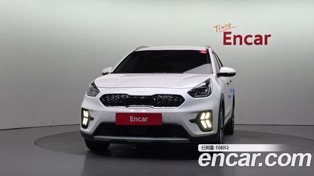 Kia Niro 1.6 HEV Signature 2022 — фото 3