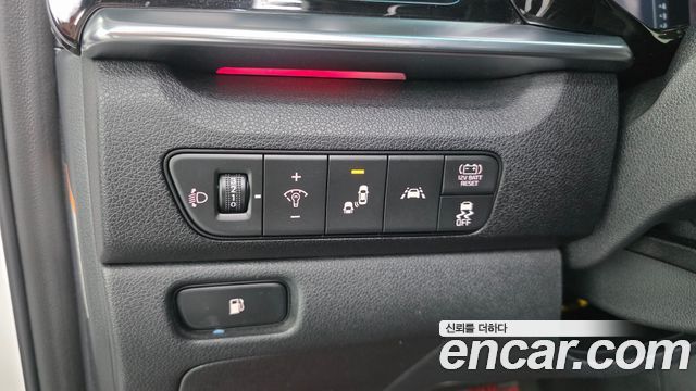 Kia Niro 1.6 HEV Signature 2022 — фото 13