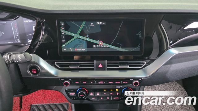 Kia Niro 1.6 HEV Signature 2022 — фото 15