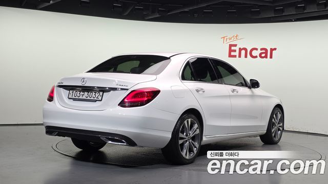 Mercedes-Benz C-Class (W205) C220 d 4MATIC 2020 — фото 2