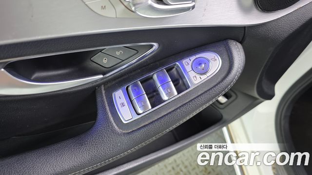 Mercedes-Benz C-Class (W205) C220 d 4MATIC 2020 — фото 18