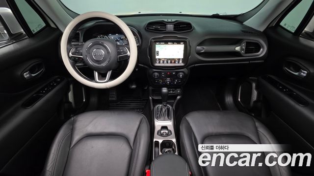 Jeep Renegade 1.3 Limited 2022 — фото 7