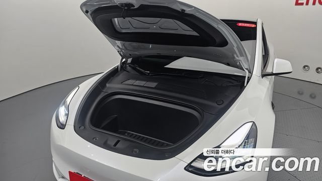 Tesla Model Y Long Range AWD 2021 — фото 6