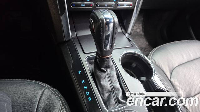 Ford Explorer 3.5 Limited 4WD 5th 2018 — фото 9