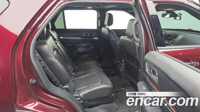 Ford Explorer 3.5 Limited 4WD 5th 2018 — фото 16