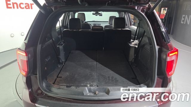 Ford Explorer 3.5 Limited 4WD 5th 2018 — фото 24