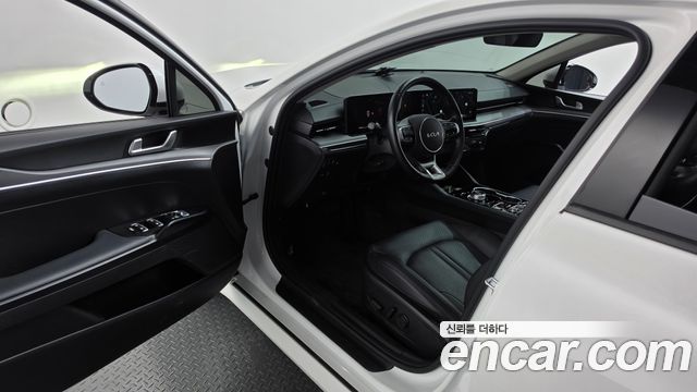 Kia K5 (III) 2.0 Prestige 2025 — фото 10