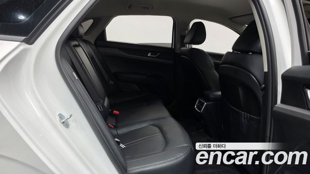 Kia K5 (III) 2.0 Prestige 2025 — фото 11