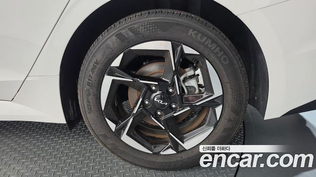 Kia K5 (III) 2.0 Prestige 2025 — фото 21