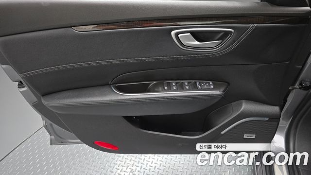 Renault Korea SM6 1.6 TCe RE 2016 — фото 24