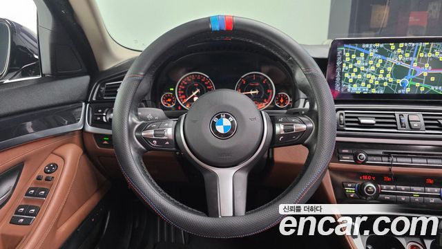 BMW 5 Series (F10) 520d xDrive M Aero Dynamic 2016 — фото 13