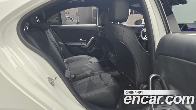 Mercedes-Benz A-Class (W177) A220 Sedan 2021 — фото 11