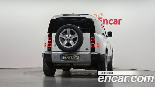 Land Rover Defender (L663) 90 D250 SE 2023 — фото 4