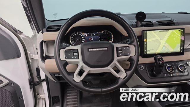 Land Rover Defender (L663) 90 D250 SE 2023 — фото 13