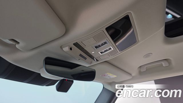 Land Rover Defender (L663) 90 D250 SE 2023 — фото 17