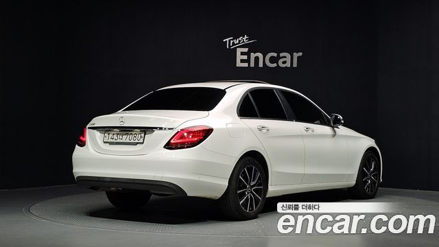 Mercedes-Benz C-Class (W205) C200 2020 — фото 2