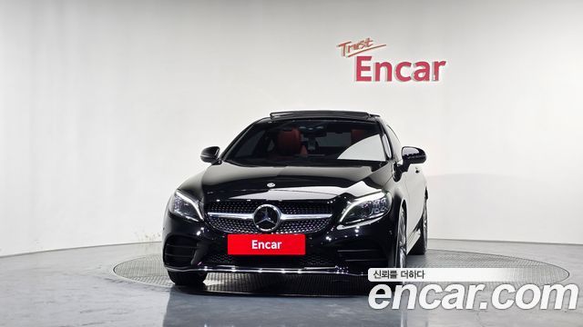 Mercedes-Benz C-Class (W205) C200 Coupe 2023 — фото 3