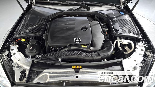 Mercedes-Benz C-Class (W205) C200 Coupe 2023 — фото 6