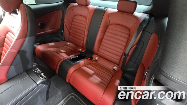 Mercedes-Benz C-Class (W205) C200 Coupe 2023 — фото 11