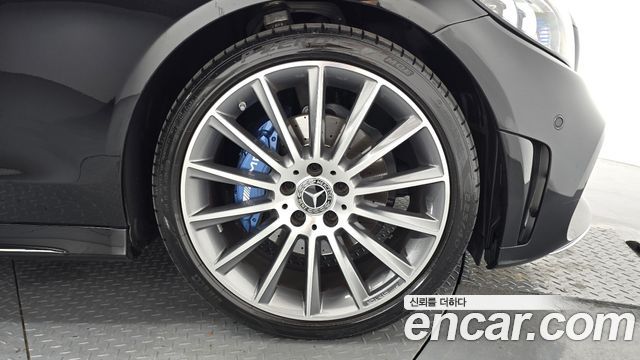 Mercedes-Benz C-Class (W205) C200 Coupe 2023 — фото 21